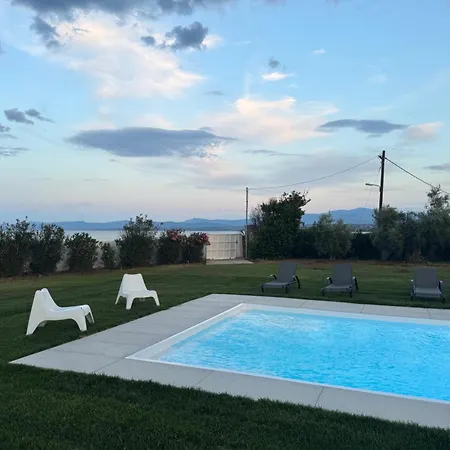 Doctor S Estate χαλκίδα Feriehus